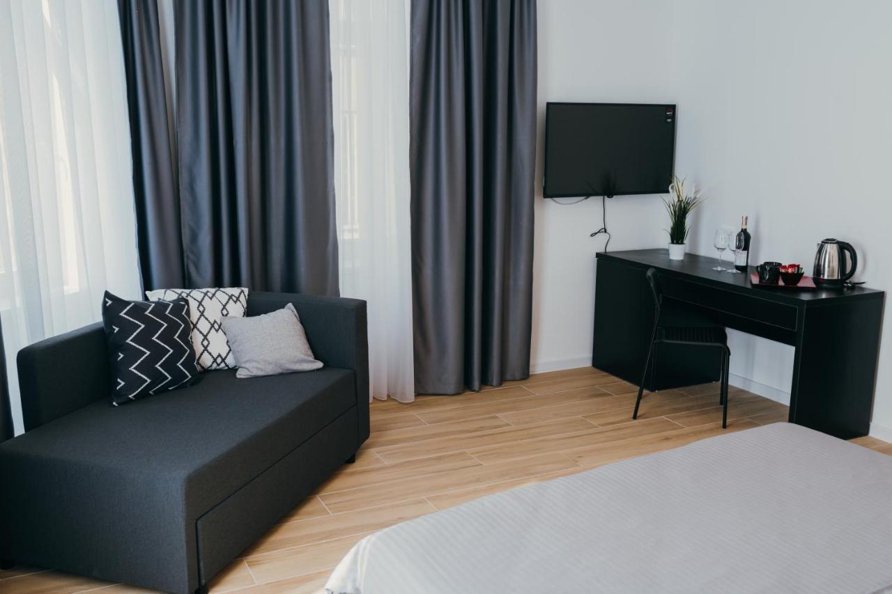 Poppy Downtown Suites Sarajevo Saraievo Exterior foto